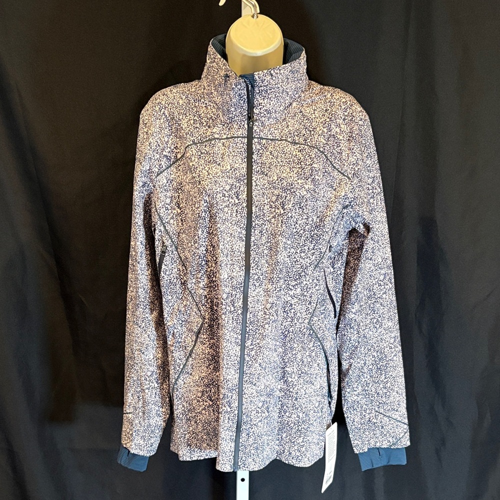 Lululemon Runaway Jacket NWT 12